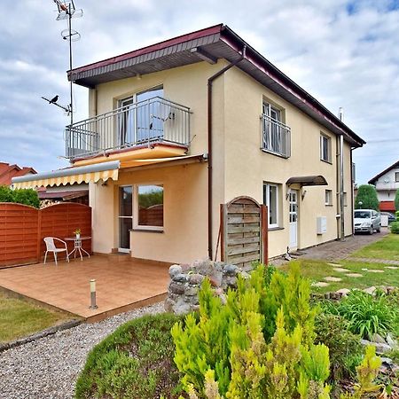 Domek Letniskowy-Caloroczny Michal Grzybowo  Exterior foto